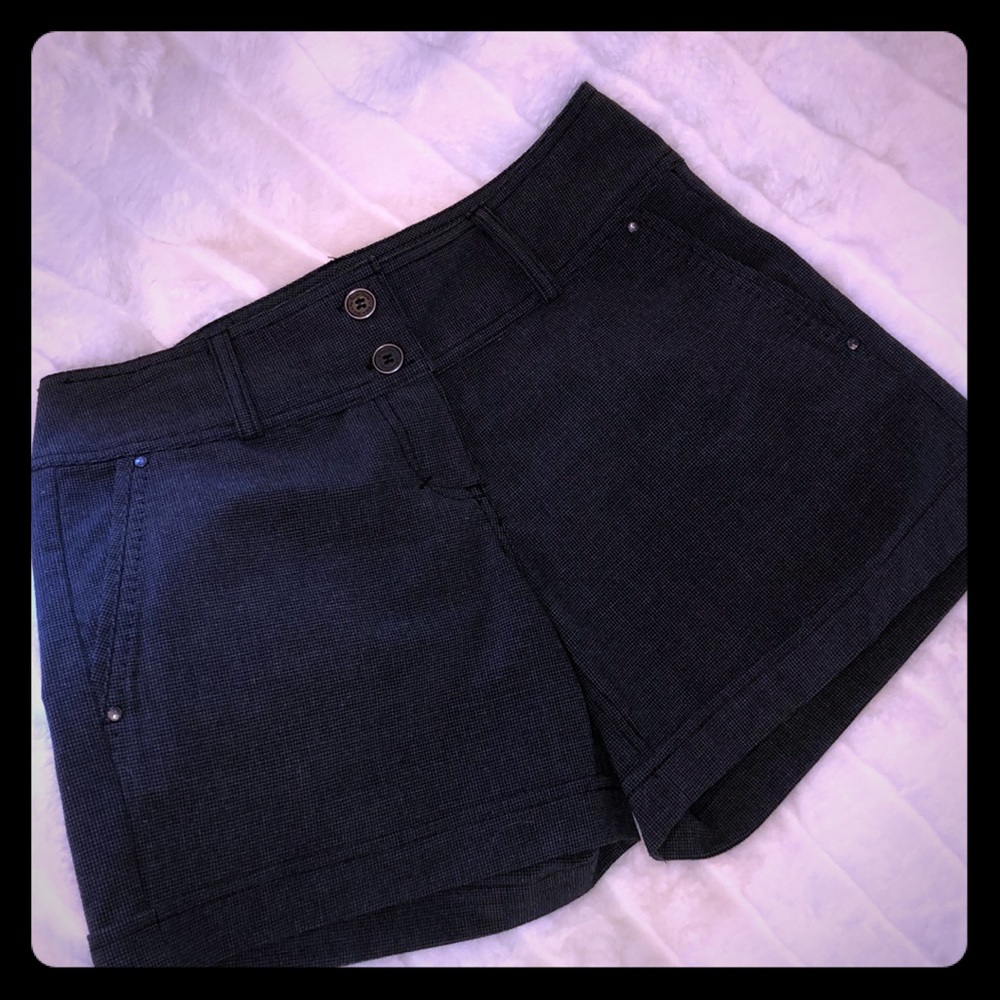 Cache great houndstooth pattern cuffed shorts